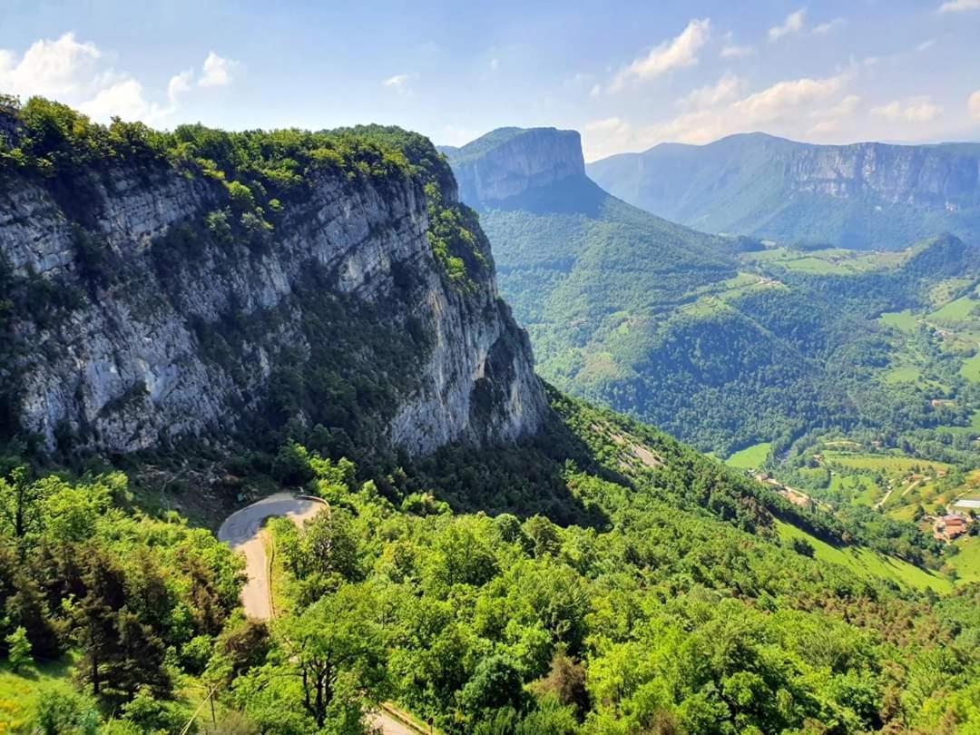 L'Echevine En Vercors Echevis Bagian luar foto